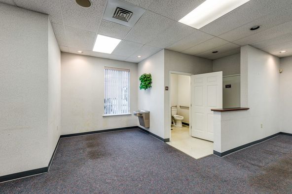 Surgery Center: 1059 Neal St, Cookeville, TN 38501